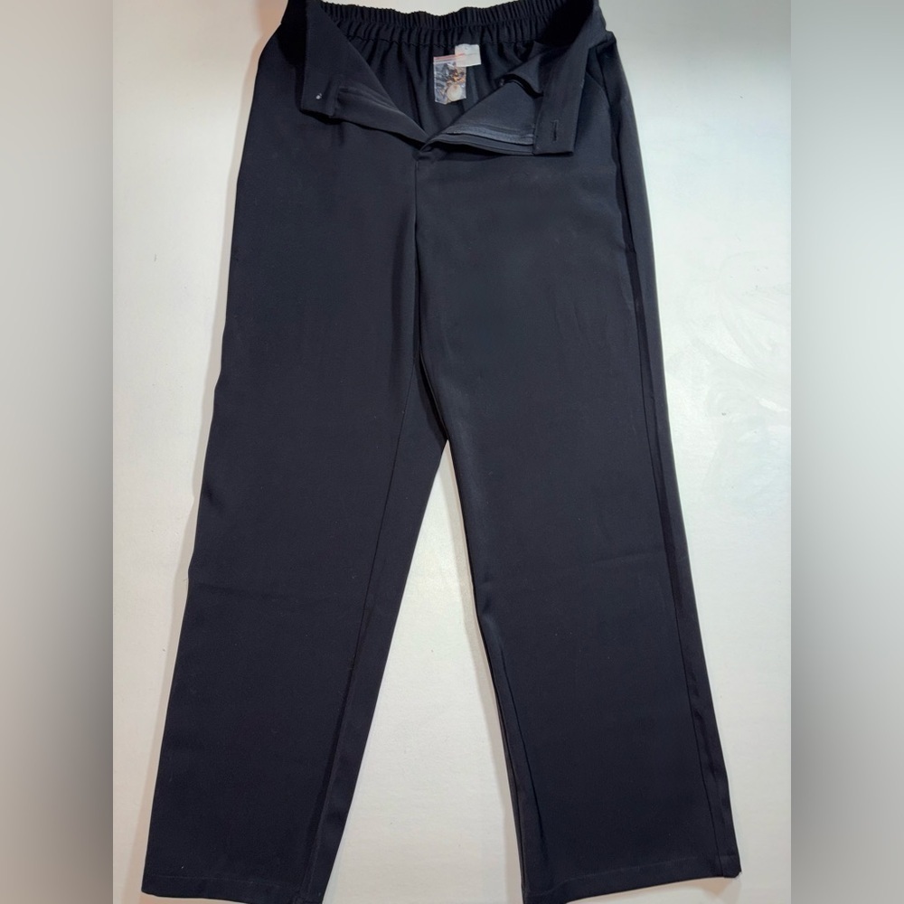Women’s Black Dress Pants
Straight Leg Sleek and Smooth!